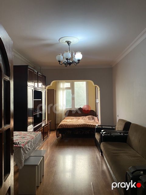İcarəyə verilir 2 otaqlı köhnə tikili 45 m²