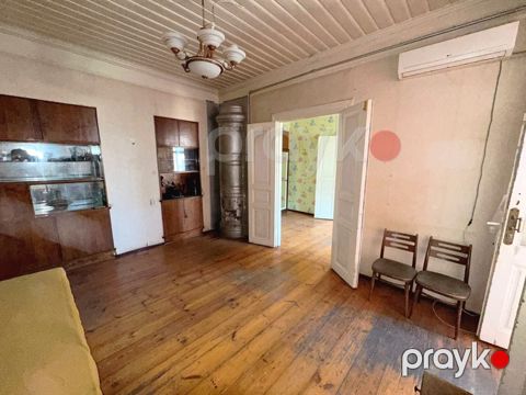 Satılır 3 otaqlı köhnə tikili 75 m²