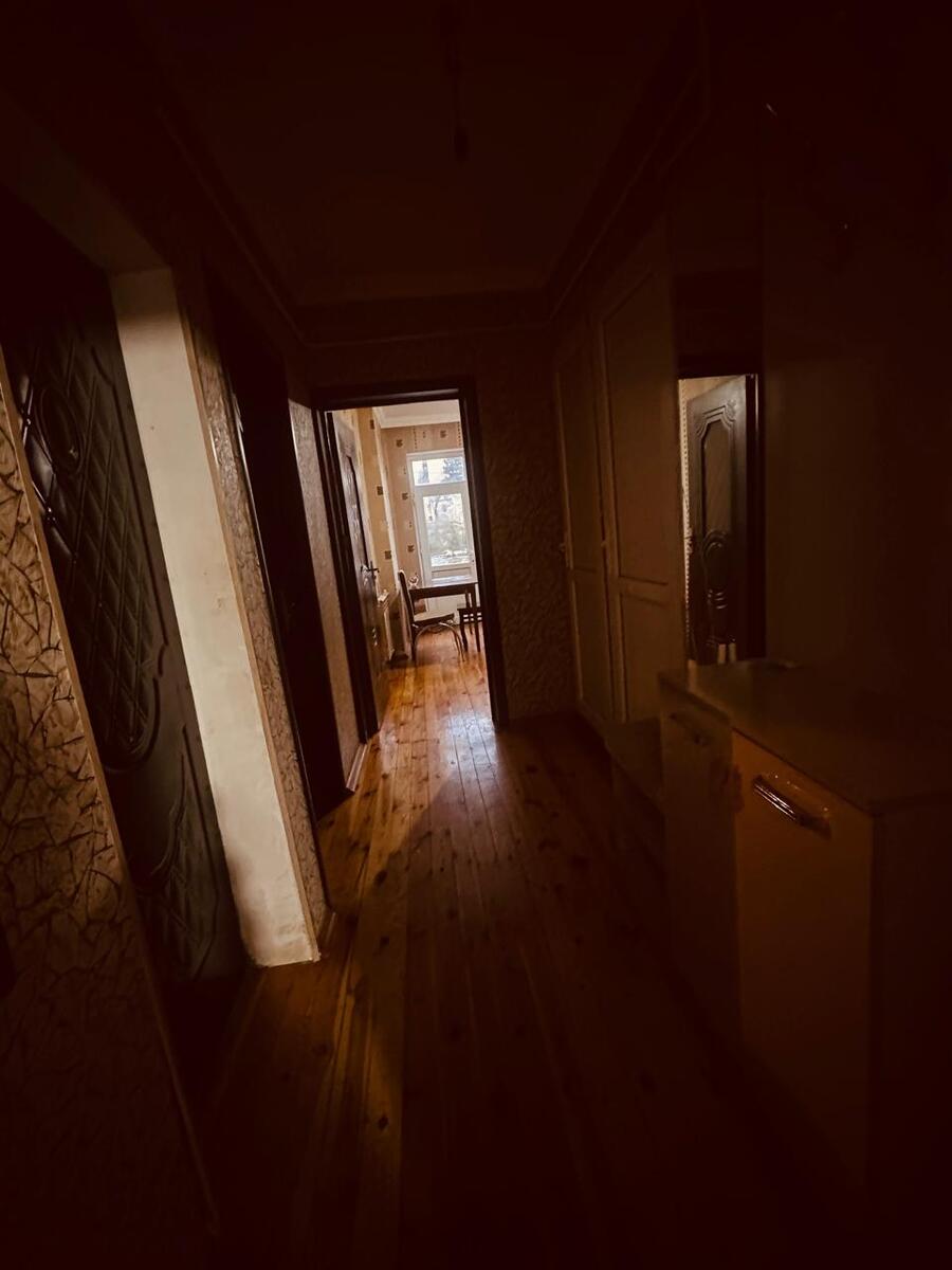 Satılır 2 otaqlı köhnə tikili 60 m² — Mənzil, Bakı (3)