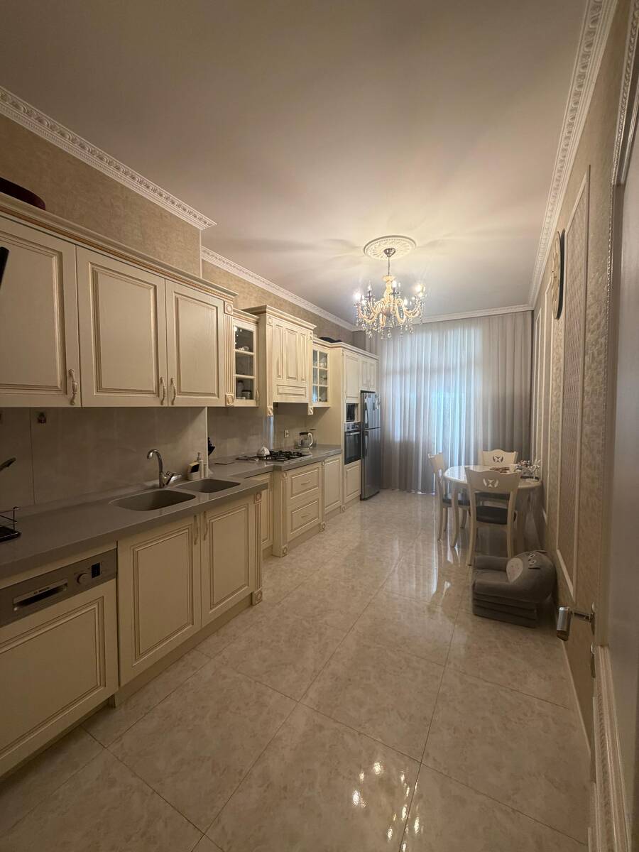 Satılır 3 otaqlı yeni tikili 160 m² — Mənzil, Bakı (7)