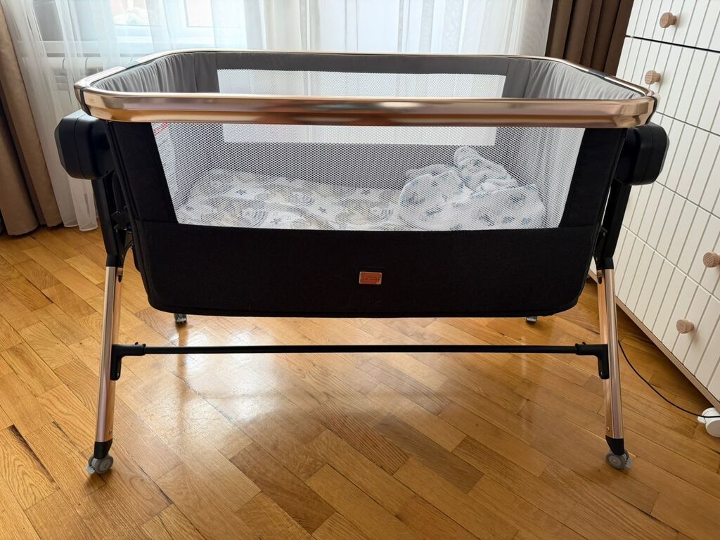 Oğlan və qız üçün, Yeni, Dördbucaq, Beşik, Dəst ilə, Matras ilə, Yellənmə mexanizmi ilə — Mebel, Bakı (2)