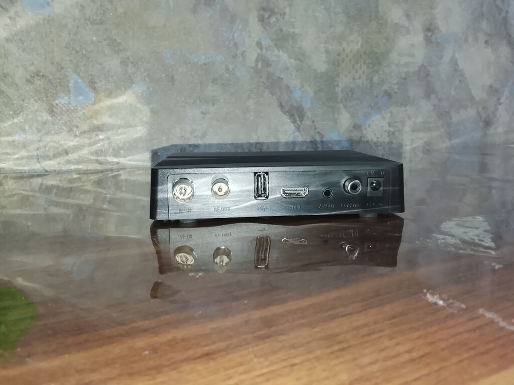 ATV rəqəmsal TV tuner (set-top box) + aksesuarlar Xüsusiyyətlər — TV və Video, Bakı (3)