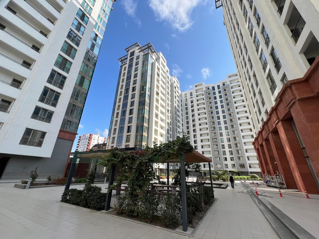 Satılır 3 otaqlı yeni tikili 100 m² — Mənzil, Bakı (2)