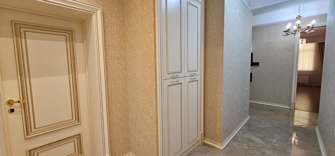 Satılır 4 otaqlı yeni tikili 207 m² — Mənzil, Bakı (8)