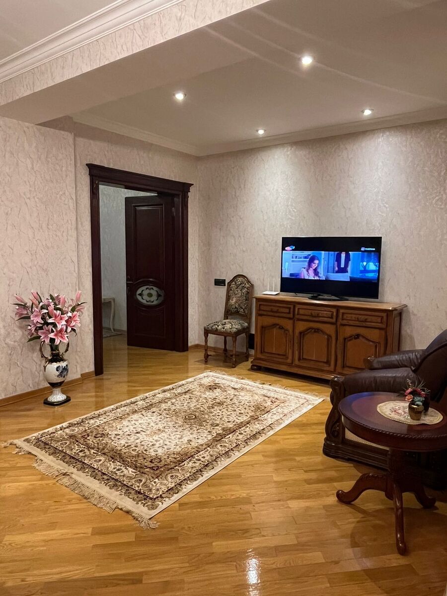 Satılır 4 otaqlı yeni tikili 215 m² — Mənzil, Bakı (3)