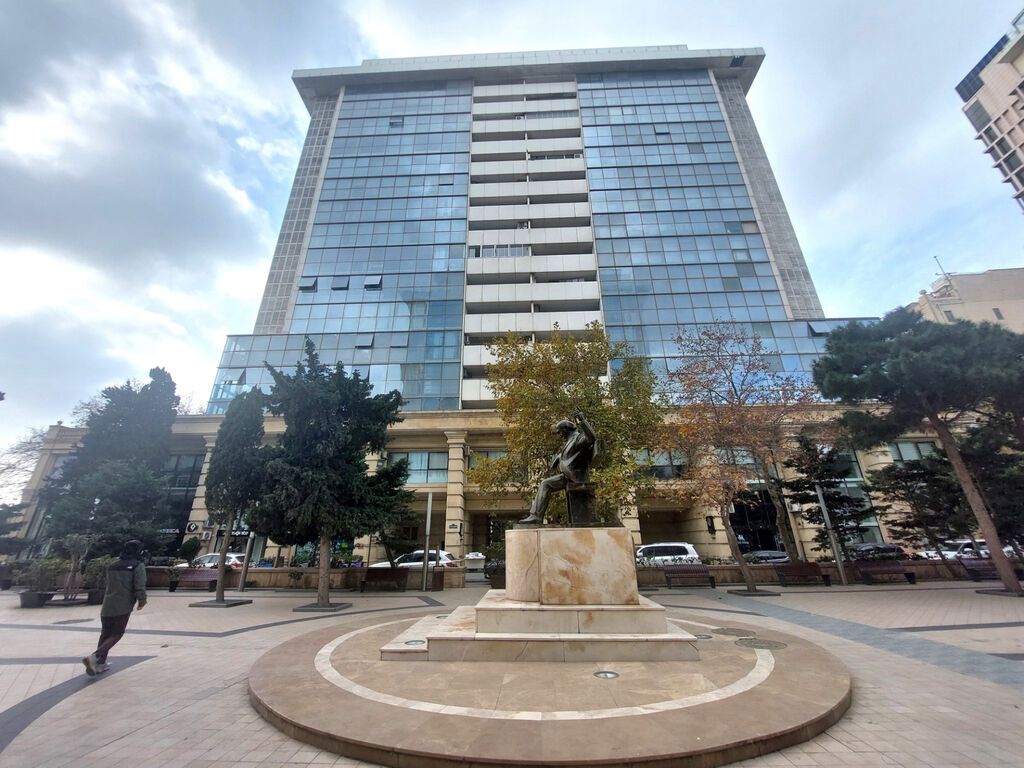 Bakı, 3 otaqlı, Köhnə tikili, 110 kv. m — Daşınmaz əmlak, Bakı (4)