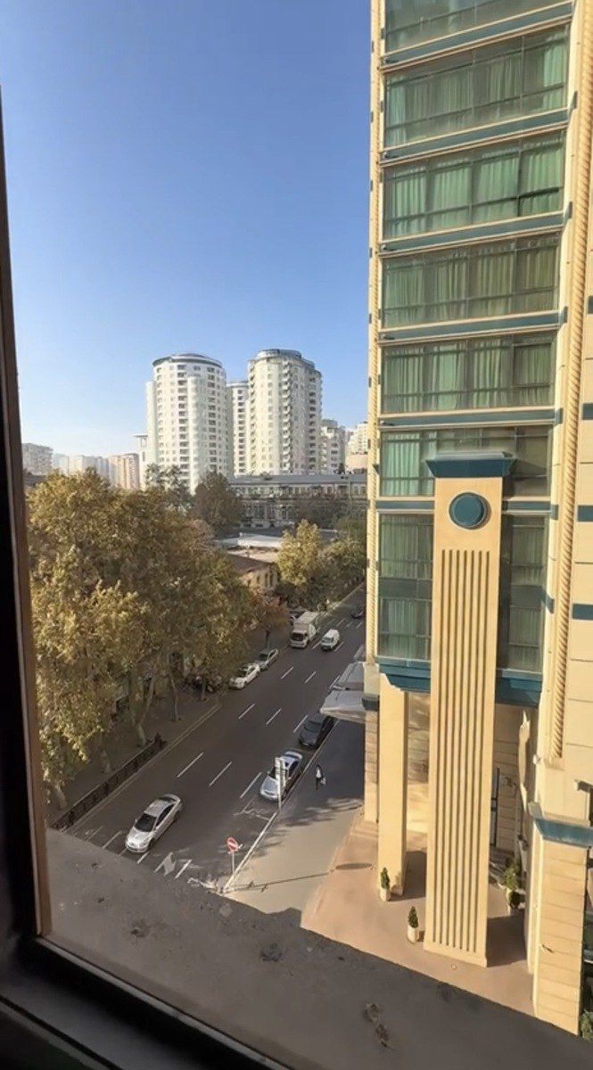 Satılır 4 otaqlı yeni tikili 300 m² — Mənzil, Bakı (12)