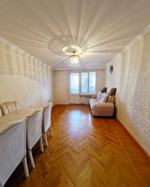 Satılır 2 otaqlı köhnə tikili 50 m² — Bakı