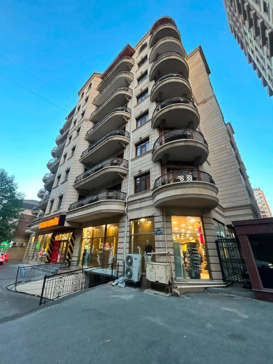 Satılır 5 otaqlı yeni tikili 210 m² — Mənzil, Bakı (3)