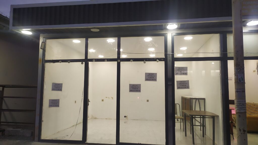 Köhnə Günəşli 265 saylı tam orta məktəbin yanı Arendaya verilir: Şüşə — Daşınmaz əmlak, Bakı (2)