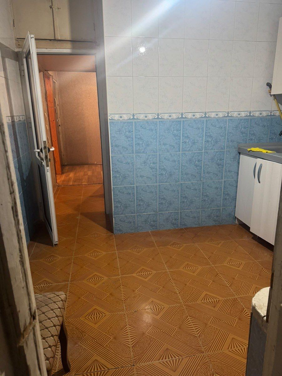 İcarəyə verilir 2 otaqlı köhnə tikili 65 m² — Mənzil, Bakı (7)
