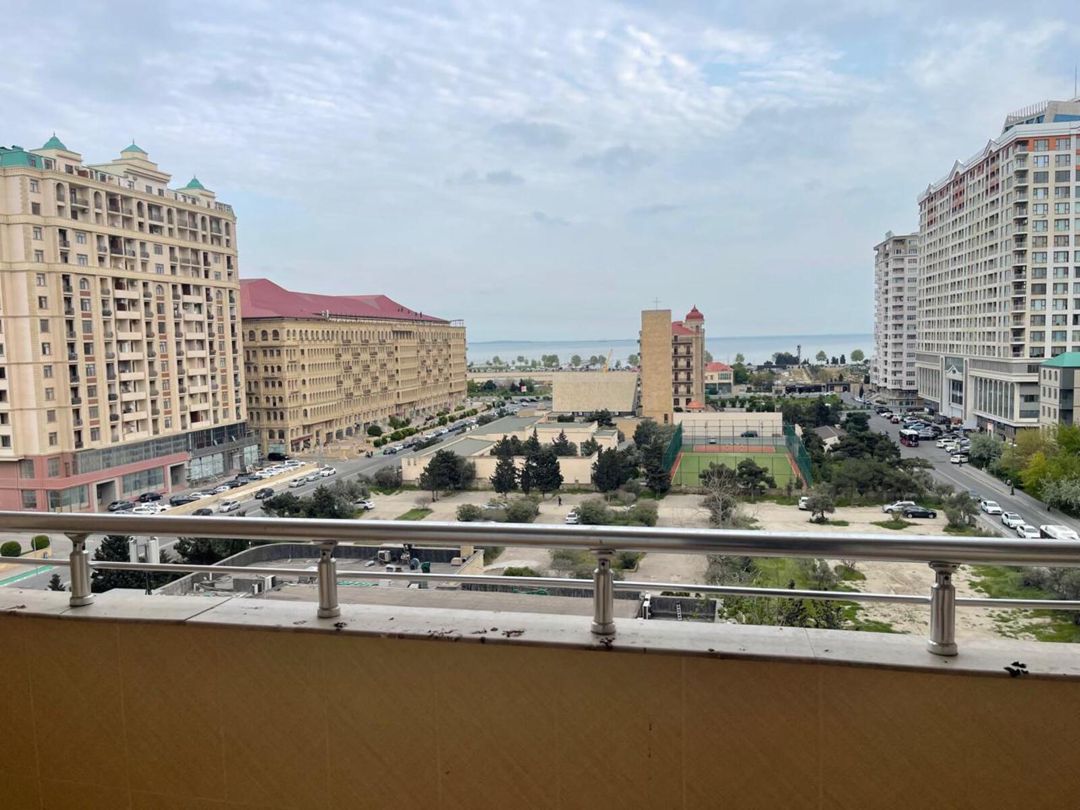 Satılır 4 otaqlı yeni tikili 185 m² — Mənzil, Bakı
