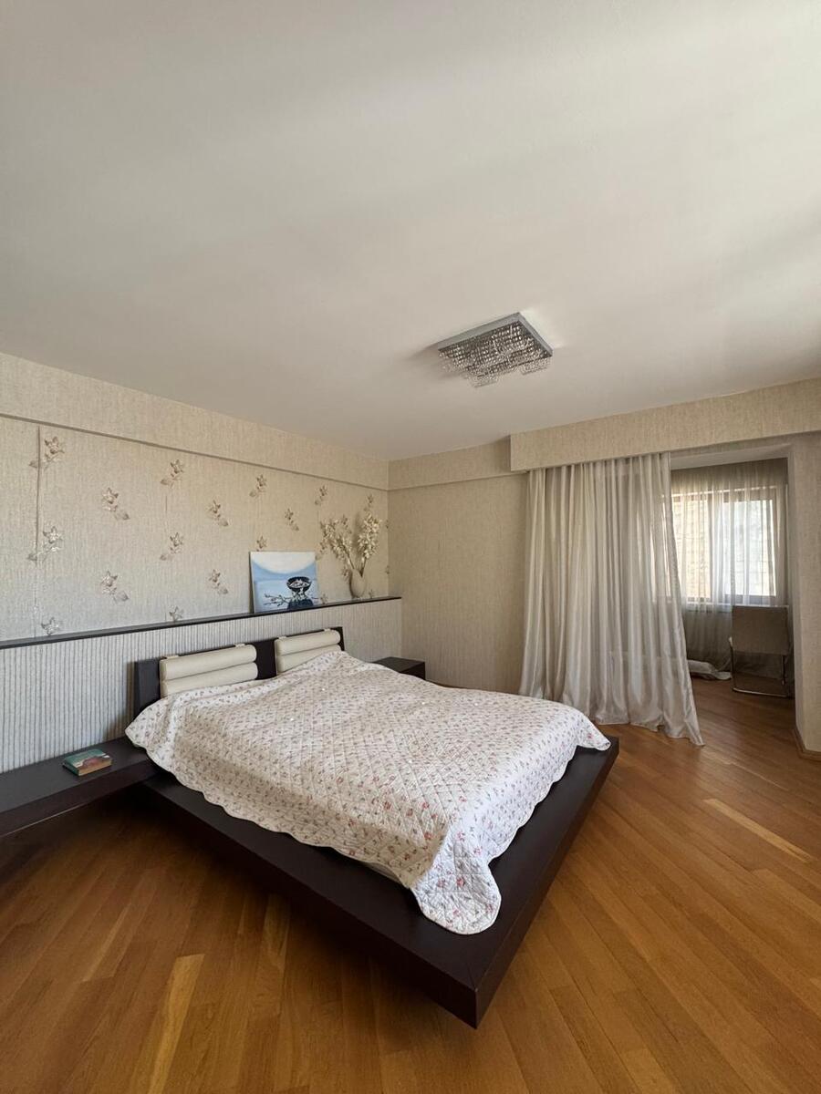 Satılır 9 otaqlı həyət evi/bağ evi 550 m² — Ev, villa, Bakı (9)