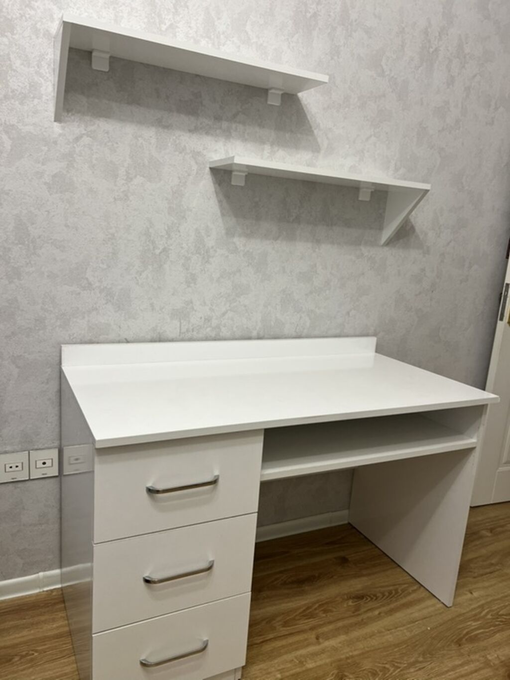 Ağ rəngli modul iş masası və üst dolab komplekti 2 ədəd - Geniş iş — Mebel, Bakı (5)