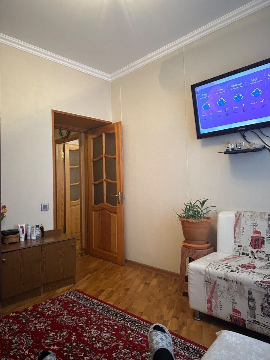 Satılır 4 otaqlı köhnə tikili 100 m² — Mənzil, Bakı (3)