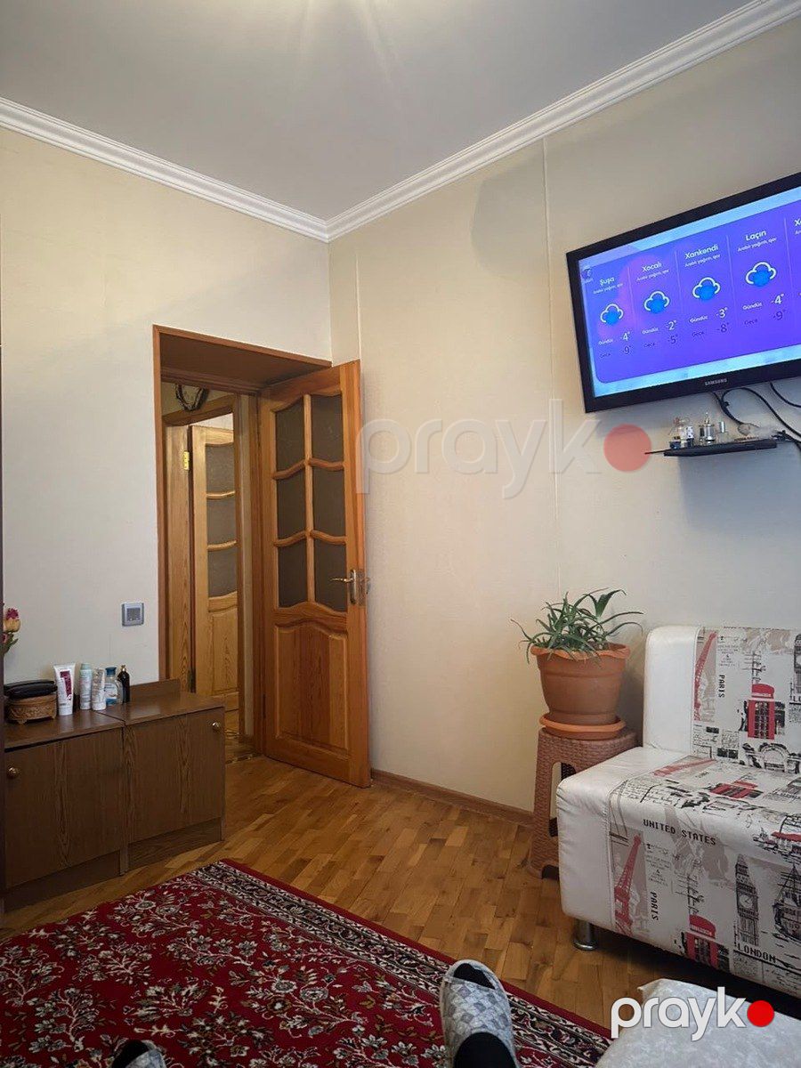 Satılır 4 otaqlı köhnə tikili 100 m² — Mənzil, Bakı (3)