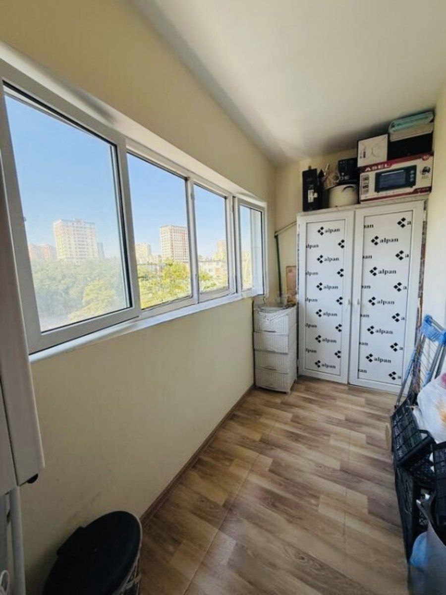 Satılır 4 otaqlı köhnə tikili 100 m² — Mənzil, Bakı (10)