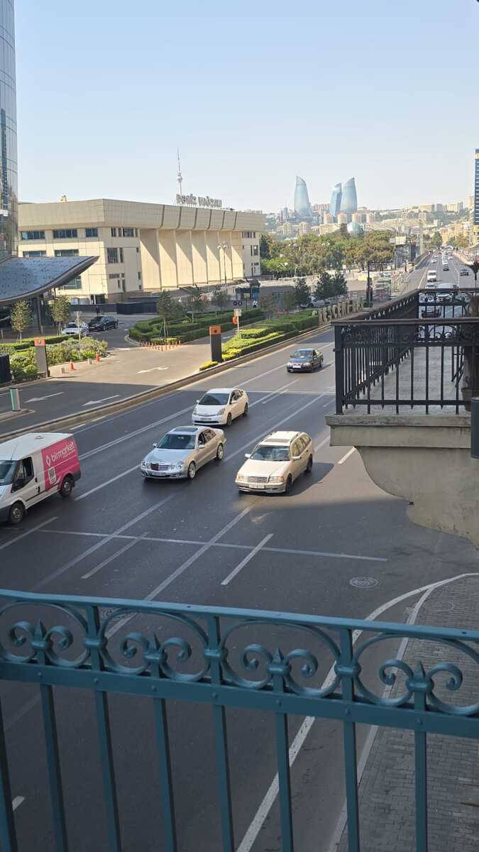 İcarəyə verilir 2 otaqlı köhnə tikili 95 m² — Mənzil, Bakı (5)
