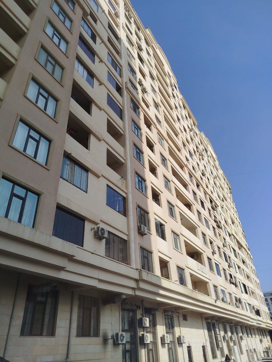 Satılır 4 otaqlı yeni tikili 182 m² — Mənzil, Bakı (2)