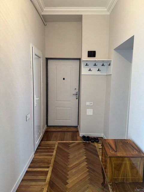 İcarəyə verilir 2 otaqlı köhnə tikili 55 m² — Bakı