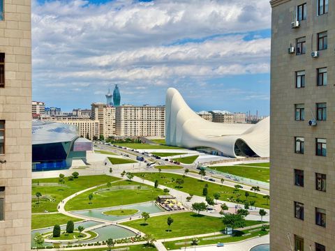 Satılır 2 otaqlı yeni tikili 110 m² — Bakı