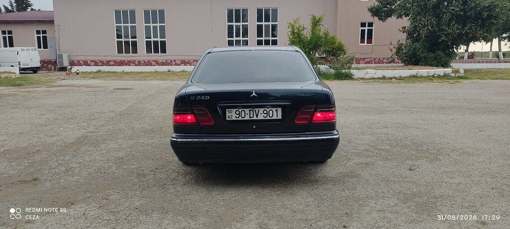 Mercedes E 240, 2.4 L, 1999 il, 359 000 km — Avtomobillər, Salyan (4)