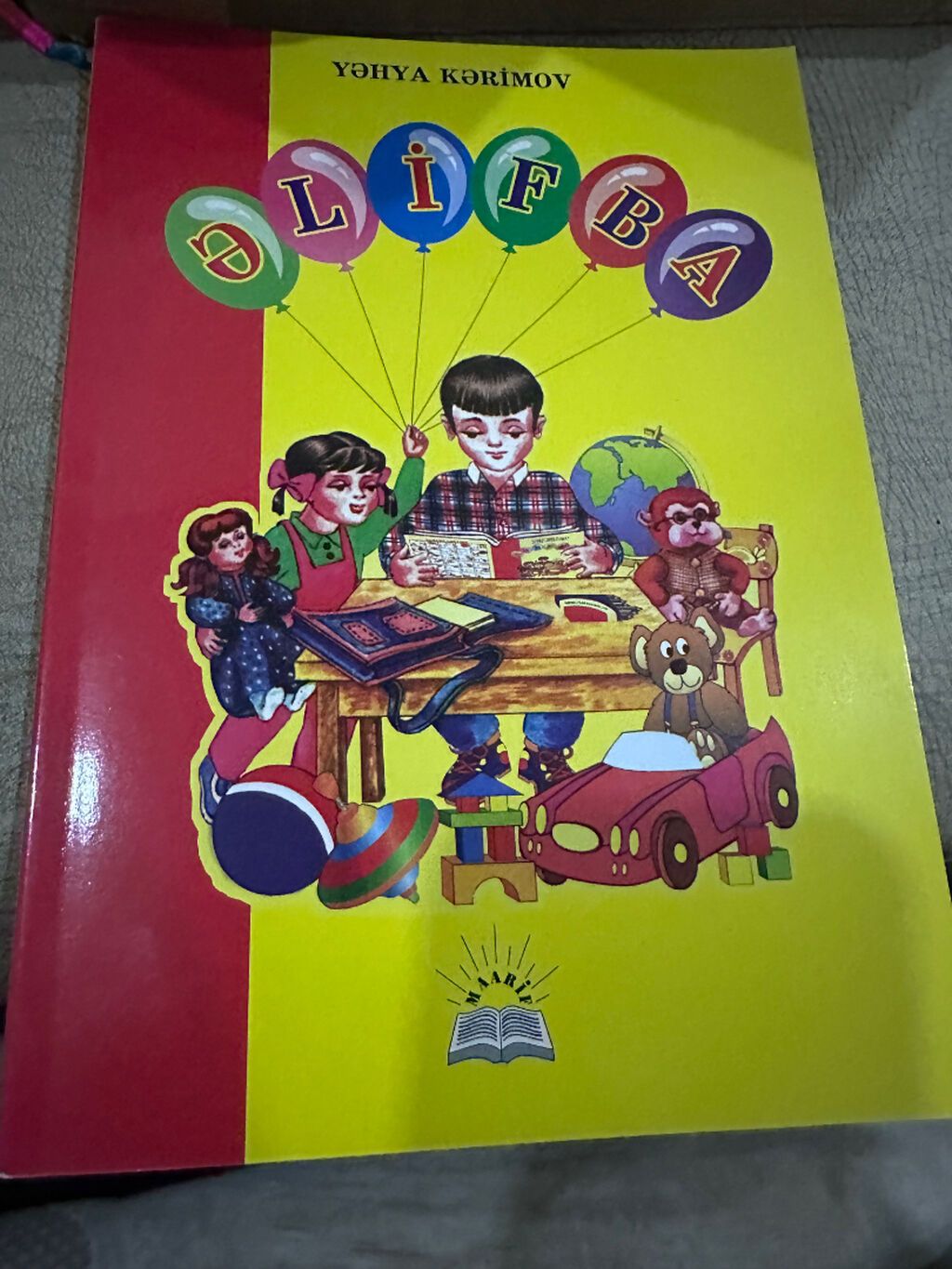 Kitab yenidir köhnə illərə aid əlifba kitabı. Əzik cızıq yoxdur. Yəhya — Kitablar və jurnallar, Bakı (3)