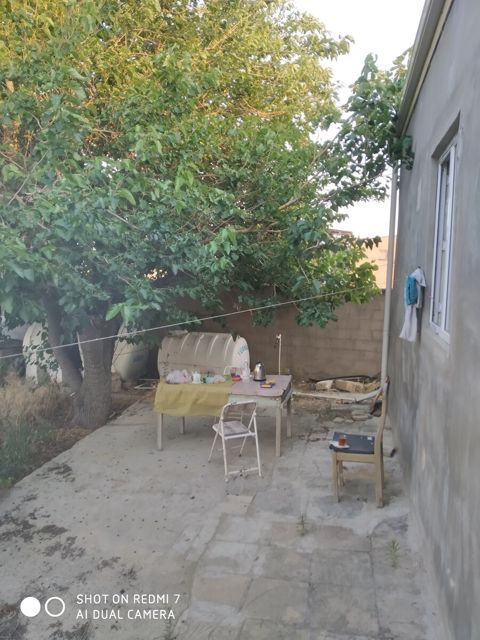 Satılır 4 otaqlı həyət evi/bağ evi 100 m² — Bakı