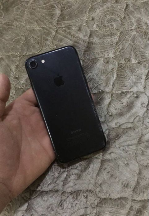 IPhone 7, 32 GB, Qara, Face ID — Naftalan