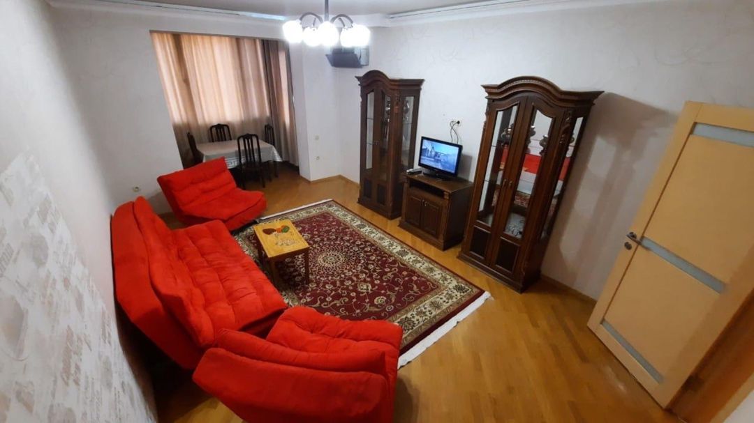 İcarəyə verilir 2 otaqlı köhnə tikili 55 m² — Mənzil, Bakı