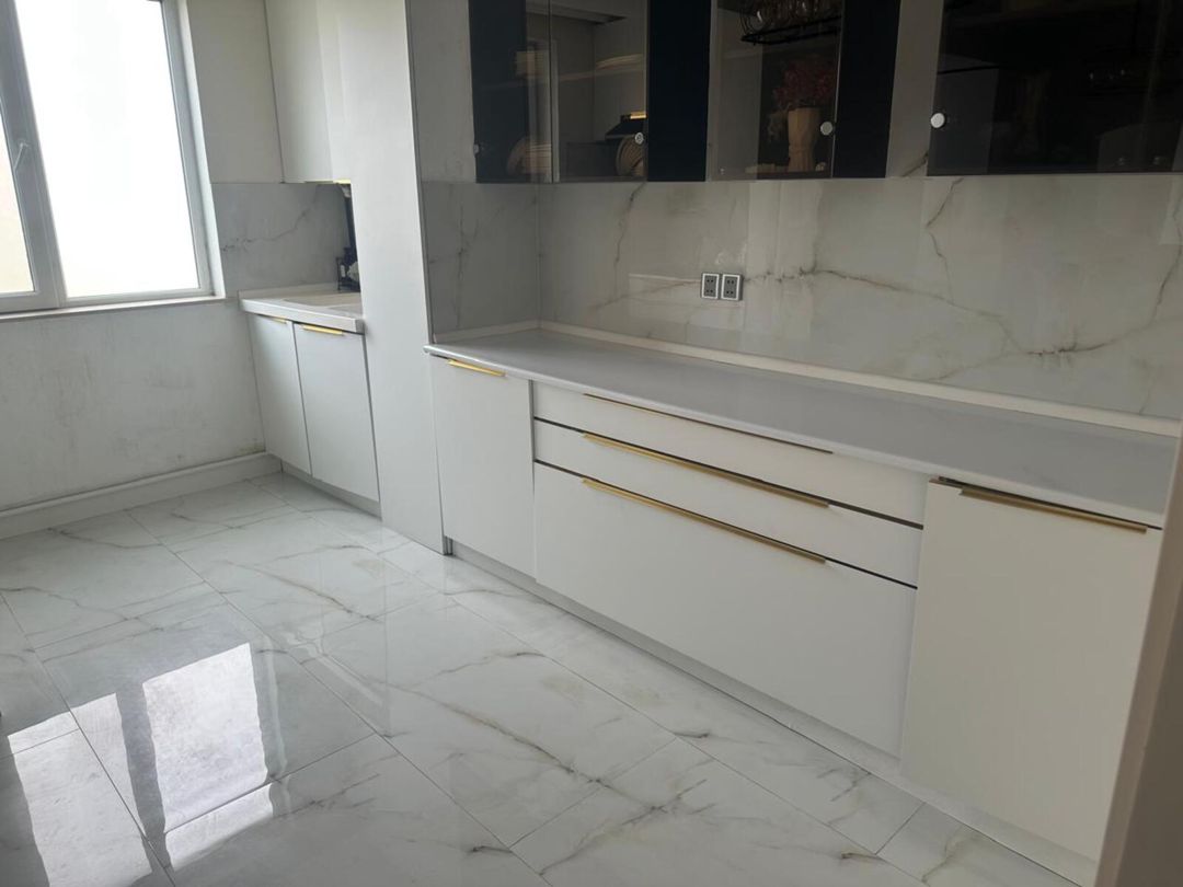 Satılır 4 otaqlı köhnə tikili 110 m² — Mənzil, Bakı (12)
