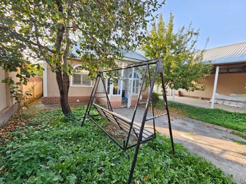 İcarəyə verilir 3 otaqlı həyət evi/bağ evi 120 m² — Qəbələ