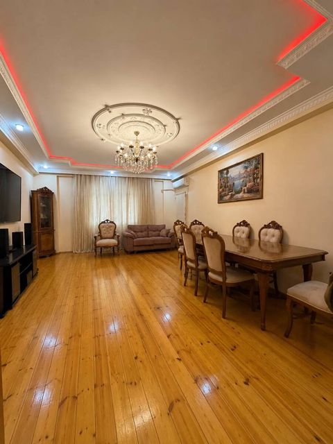 Satılır 3 otaqlı yeni tikili 131 m² — Bakı