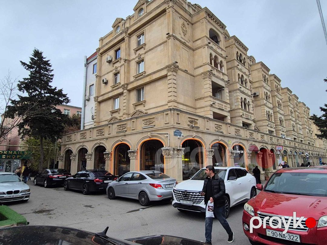 Satılır obyekt 320 m² — Əmlak, Bakı (4)