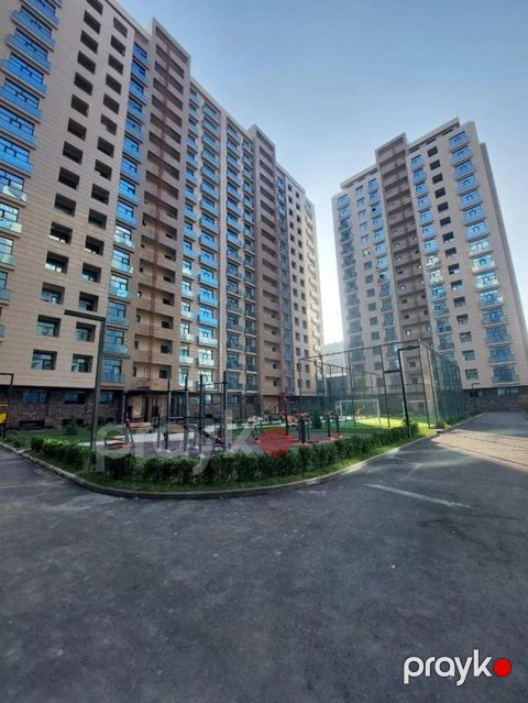 İcarəyə verilir 3 otaqlı yeni tikili 130 m²