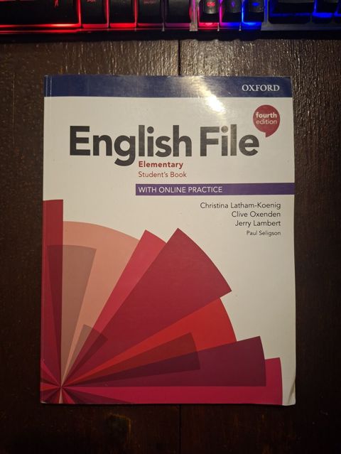 English File Elementary Kitabı — Bakı