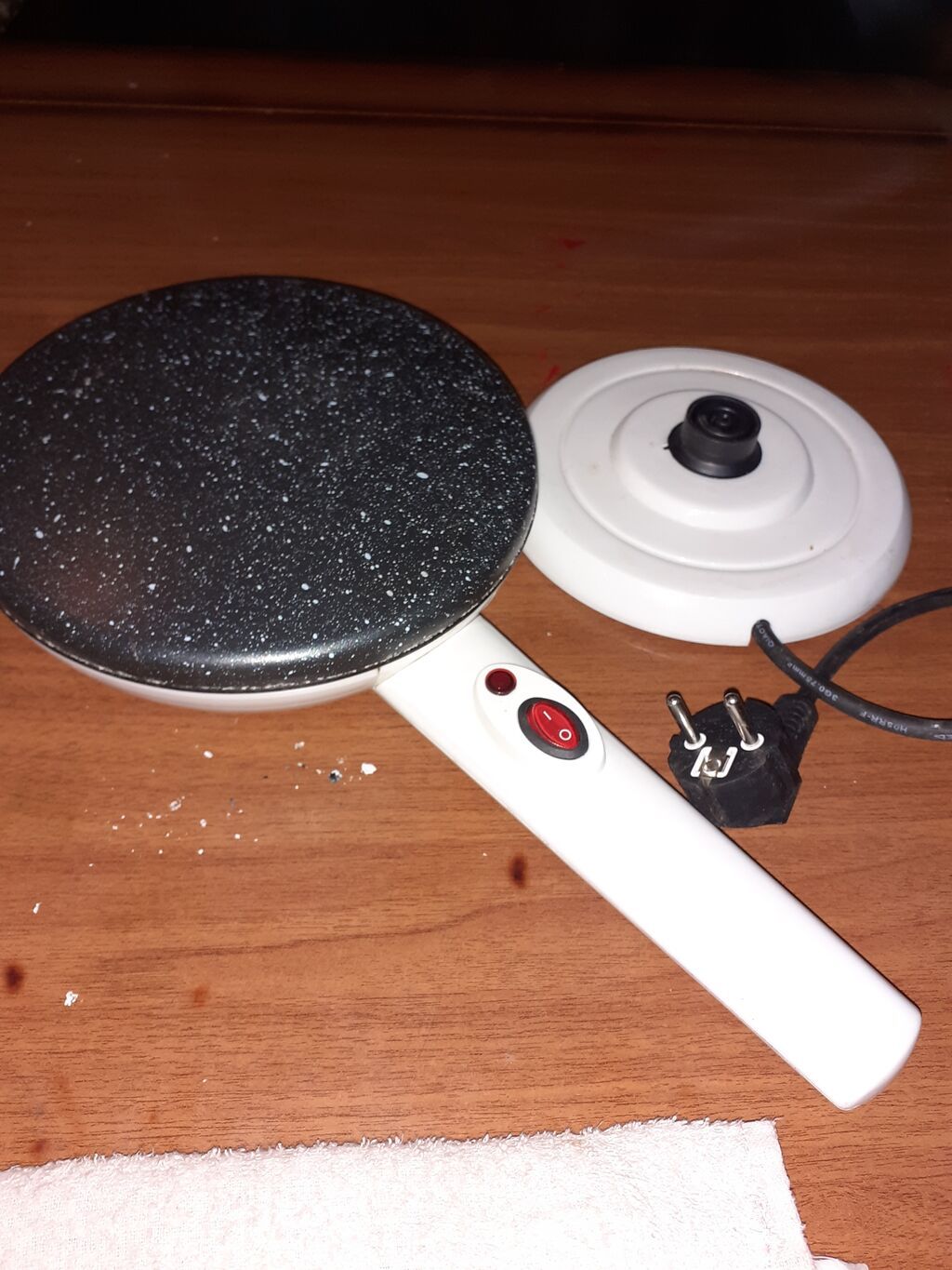 Elektrik krep/lavaş bişirən panncakemaker 15 azn - 220V şəbəkəyə — Mətbəx texnikası, Xırdalan (2)