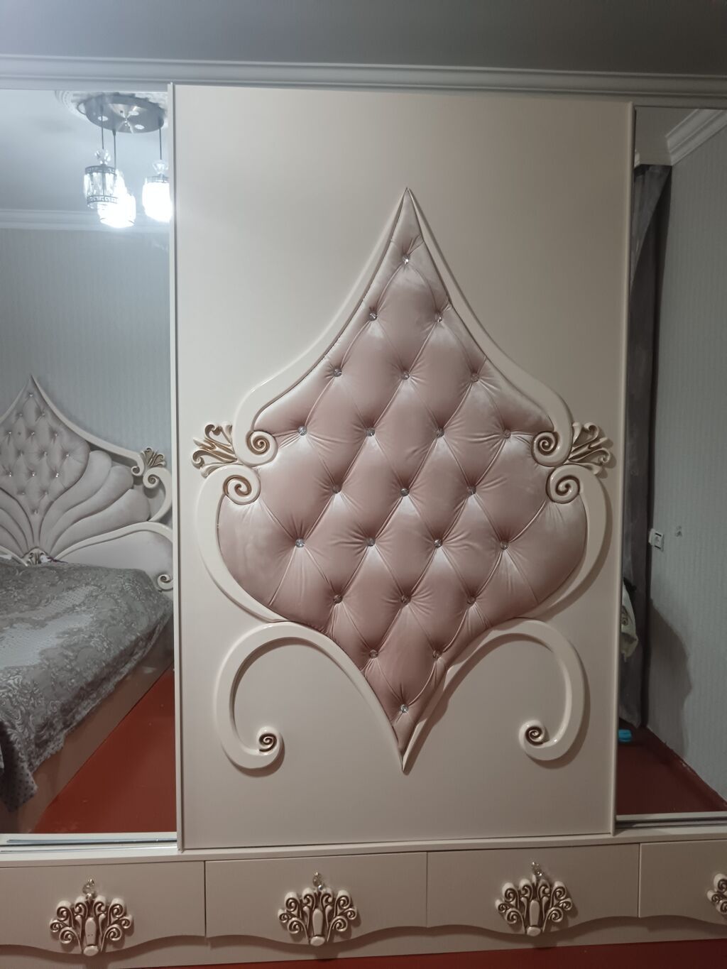 İkinci əldir az işlənib. Yaşayış olmayıb deyə yaxşı vəziyyətdə qalıb — Mebel, Xaçmaz (2)