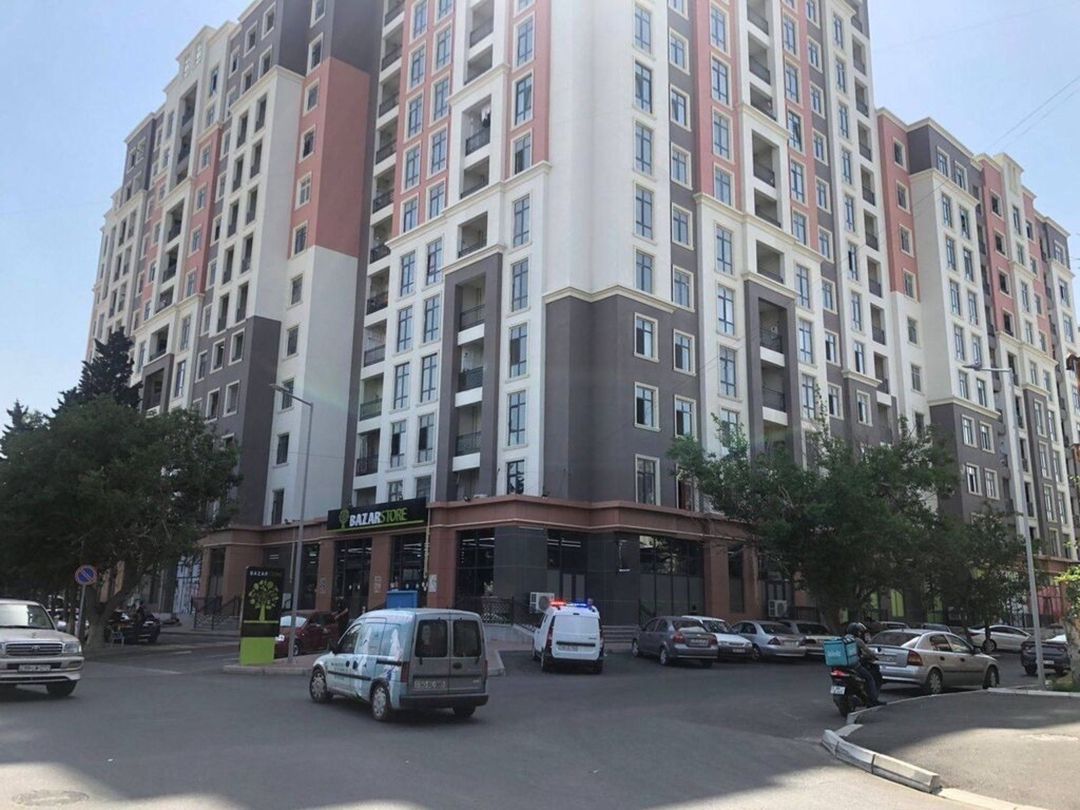 Satılır 2 otaqlı yeni tikili 75 m² — Mənzil, Bakı (2)