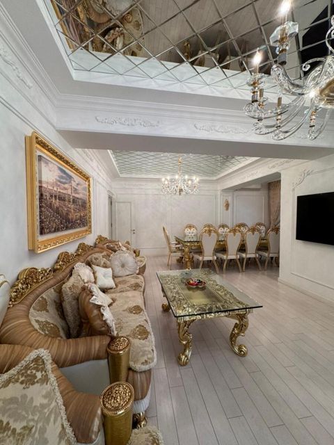 Satılır 4 otaqlı yeni tikili 181 m² — Bakı