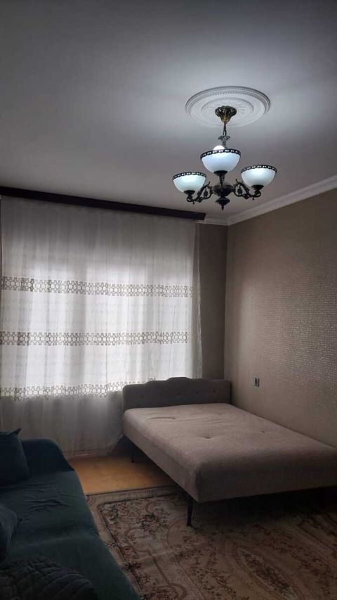 Satılır 1 otaqlı köhnə tikili 45 m² — Bakı