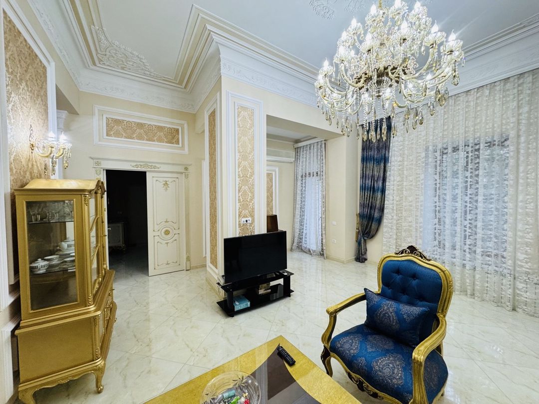 Satılır 3 otaqlı köhnə tikili 130 m² — Mənzil, Bakı (7)