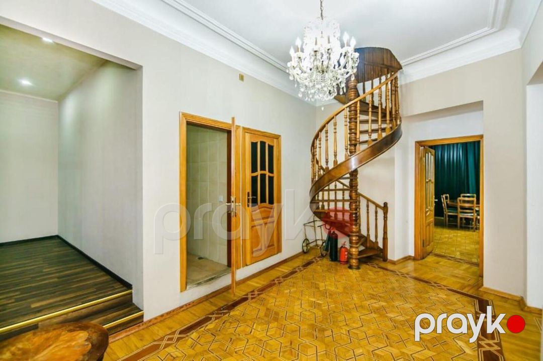Satılır 5 otaqlı köhnə tikili 320 m² — Mənzil, Bakı (11)