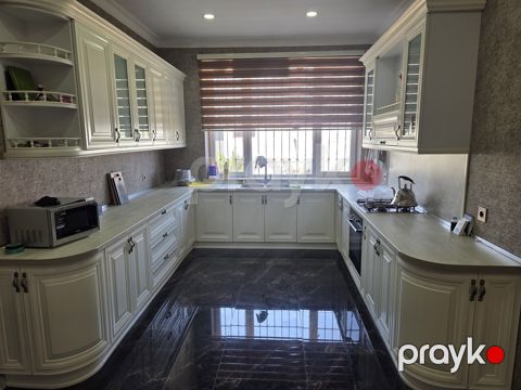Satılır 6 otaqlı həyət evi/bağ evi 280 m²
