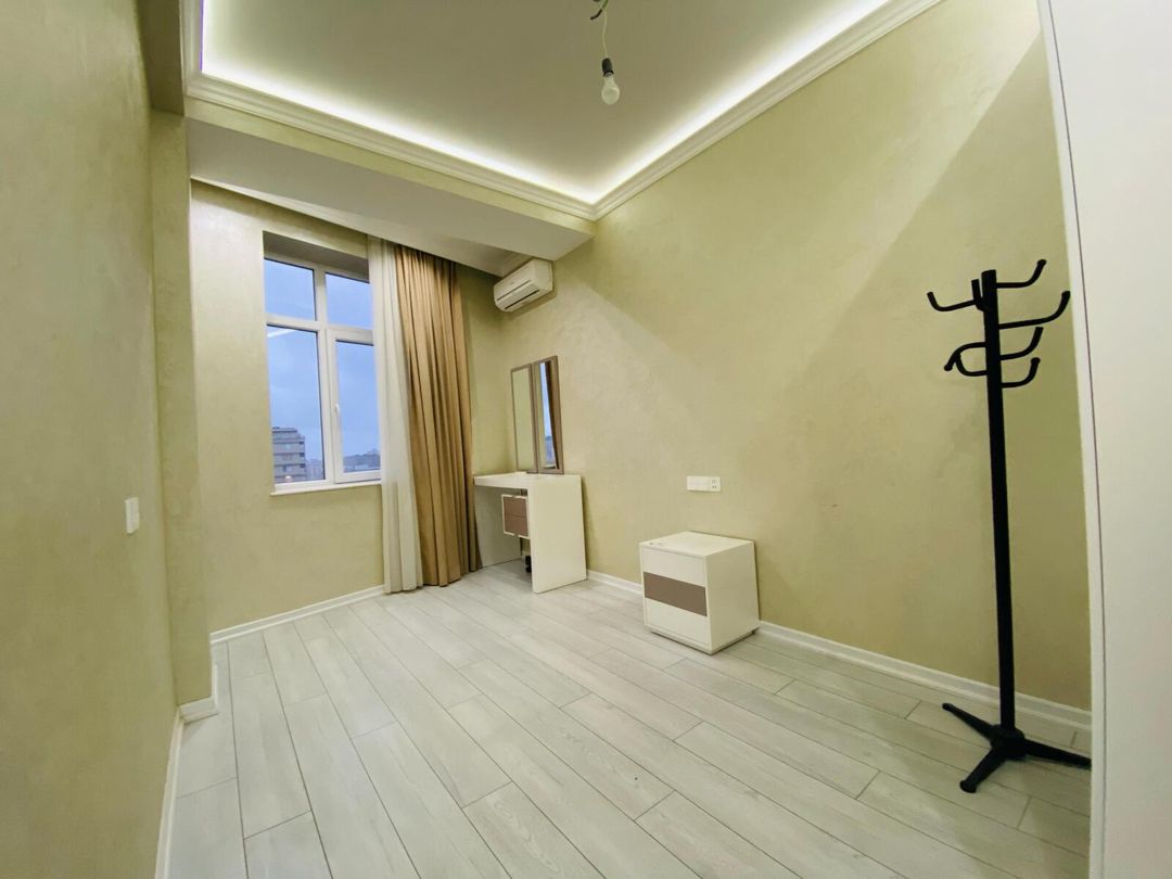 Satılır 3 otaqlı yeni tikili 130 m² — Mənzil, Bakı (8)