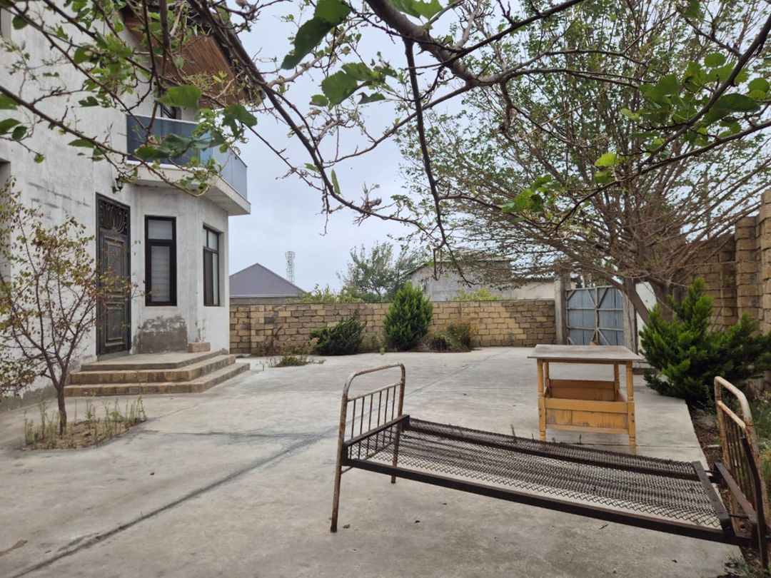 Satılır 4 otaqlı həyət evi/bağ evi 200 m² — Ev, villa, Bakı (7)