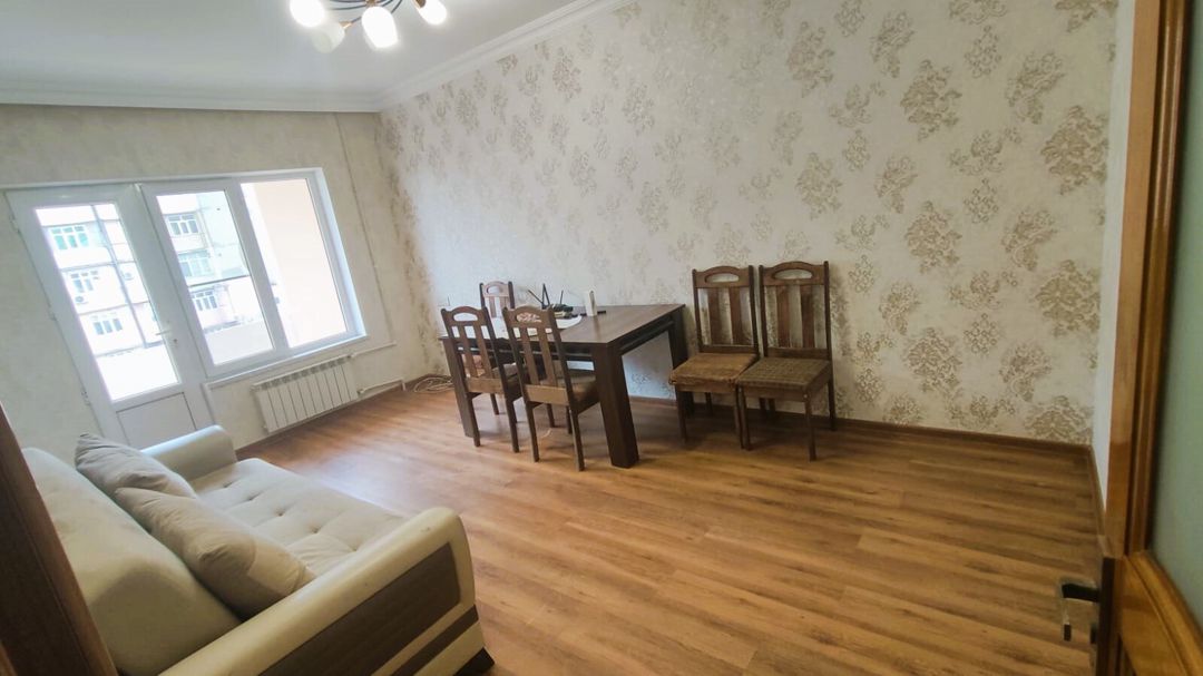 Satılır 2 otaqlı köhnə tikili 70 m² — Mənzil, Bakı