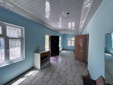 Satılır 9 otaqlı həyət evi/bağ evi 300 m² — Bakı