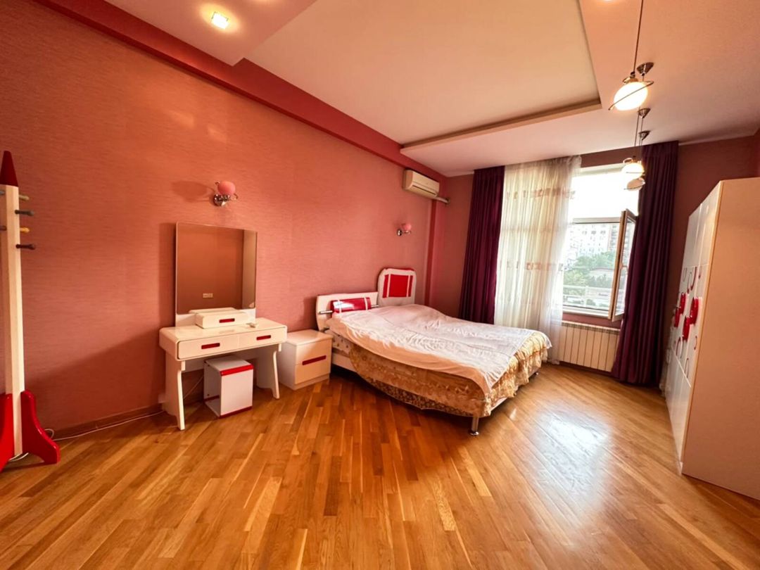 Satılır 4 otaqlı yeni tikili 195 m² — Mənzil, Bakı (10)