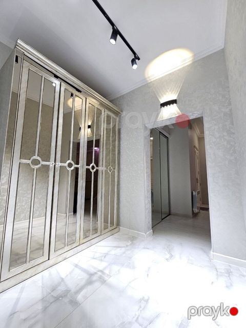 İcarəyə verilir 3 otaqlı yeni tikili 120 m²